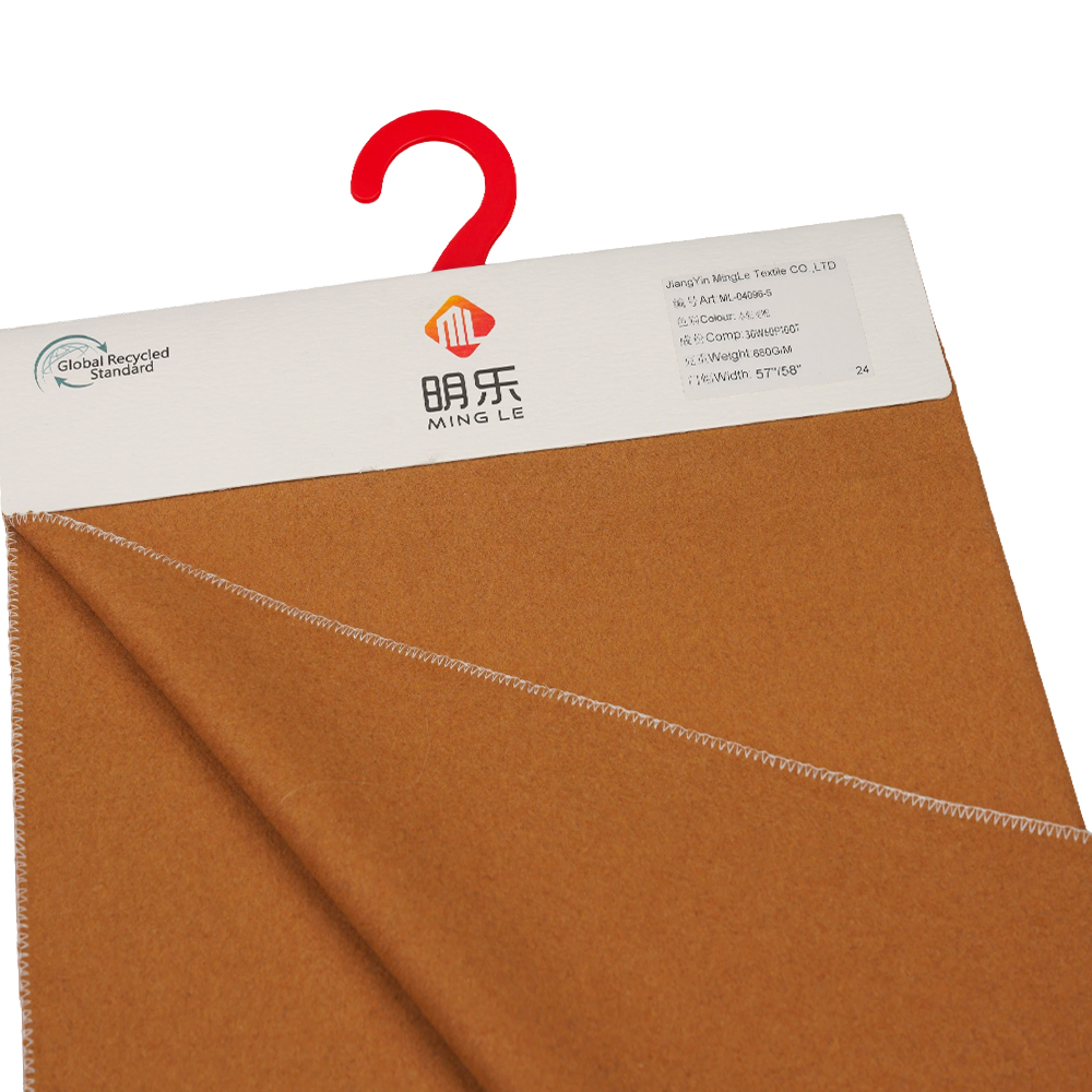 30% Olann, 60% poileistir, 10% Snáithín Eile, 680G/M, Cruithneacht Donn, Fabraic Róchóta Melton, ML-04096-5