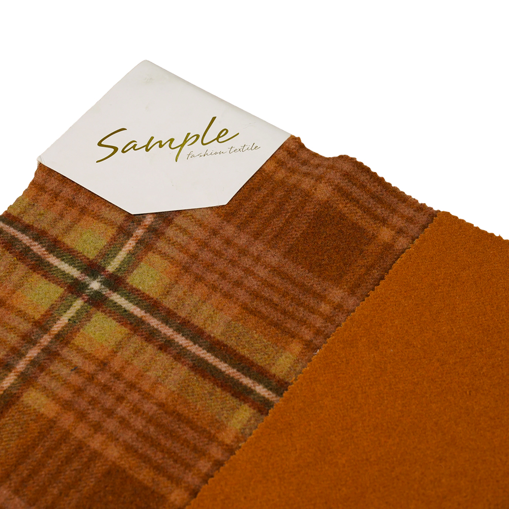 50% Olann, 40% poileistir, 10% Snáithín Eile, 860G/M, Donn agus Buí Seiceáilte, Fabraic Velvet, ML-062142104