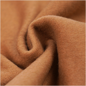 ML-232270-670 70% Olann 10% Cashmere 10% poileistir 10% Snáithín Eile 670G/M Caife Measctha Fabraic Melton: Anailís Theicniúil ar Ábhar Só-chlúdach
